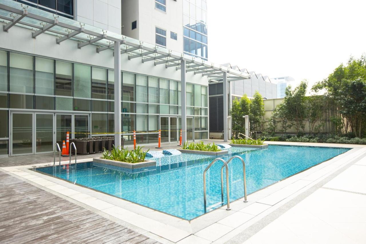 Modern 1Br In Uptown Bgc Aparthotel Taguig Exterior photo