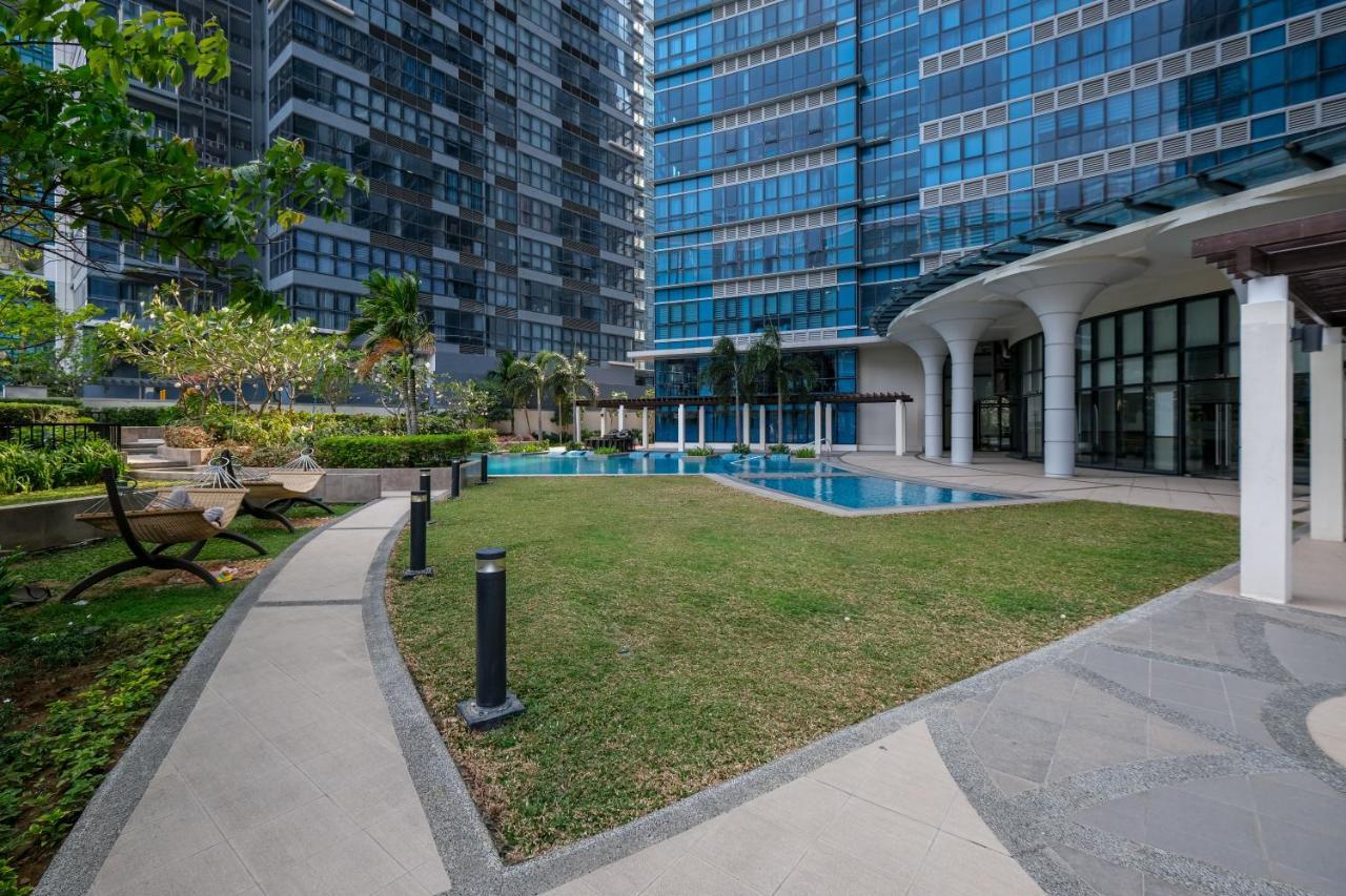 Modern 1Br In Uptown Bgc Aparthotel Taguig Exterior photo