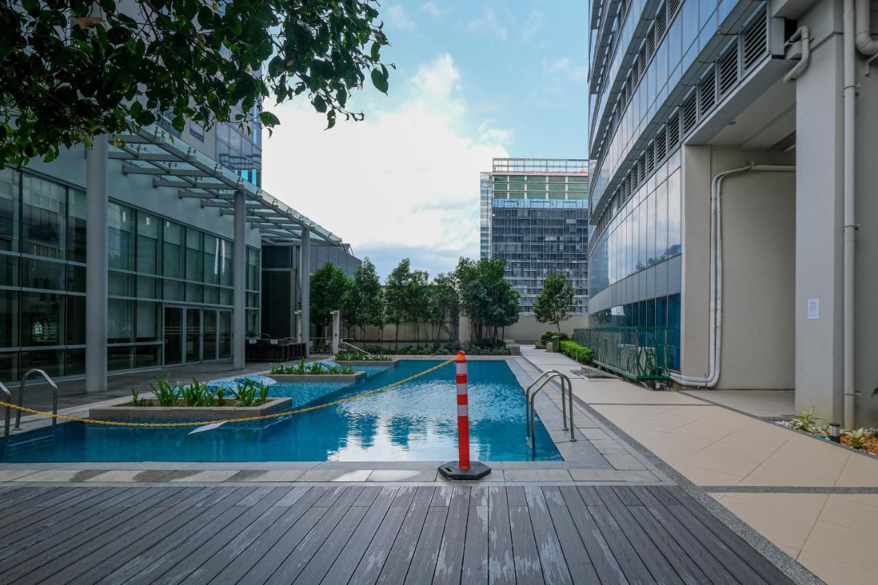 Modern 1Br In Uptown Bgc Aparthotel Taguig Exterior photo